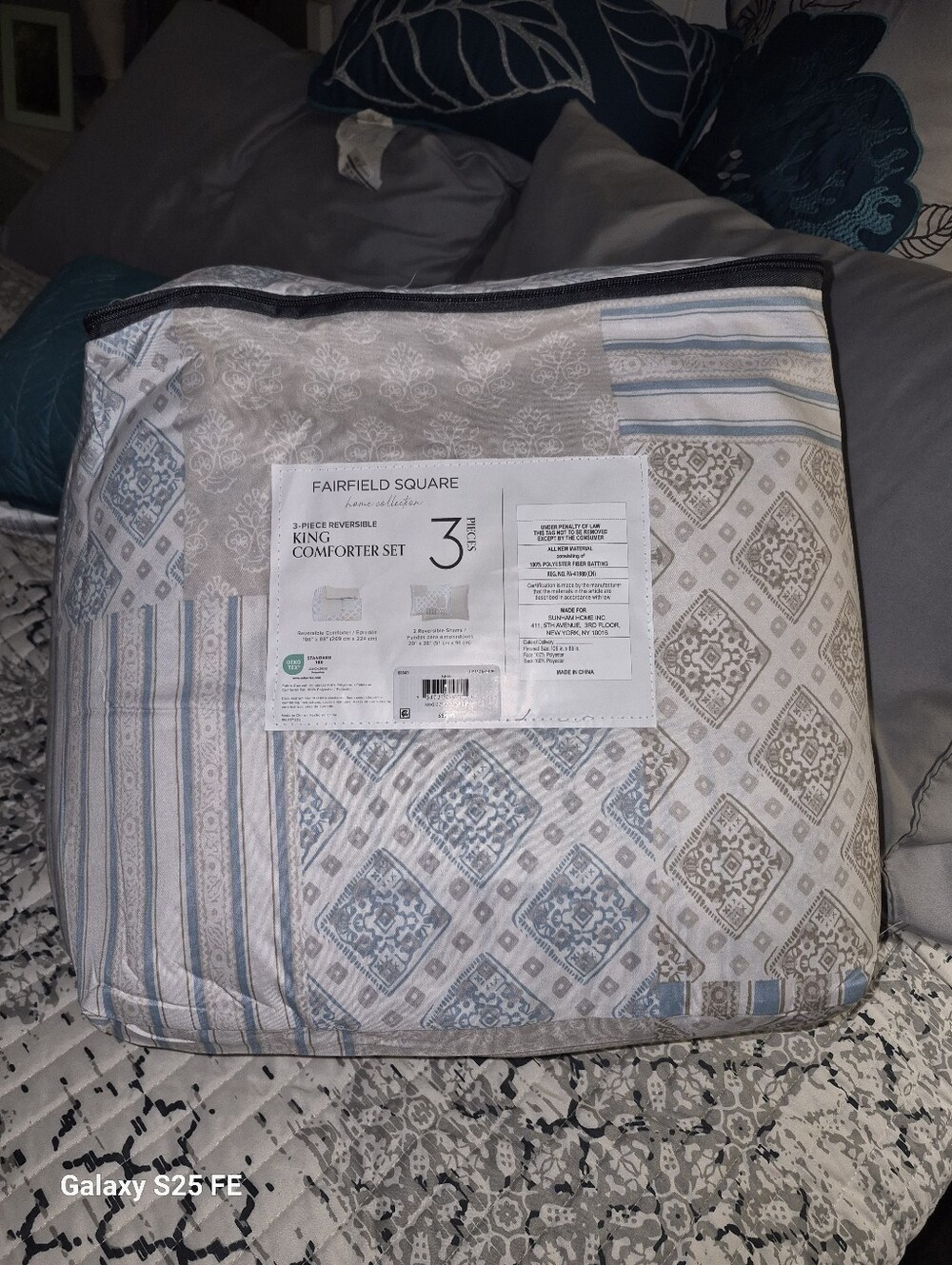 NWT King Size 3 Piece Bedding Set